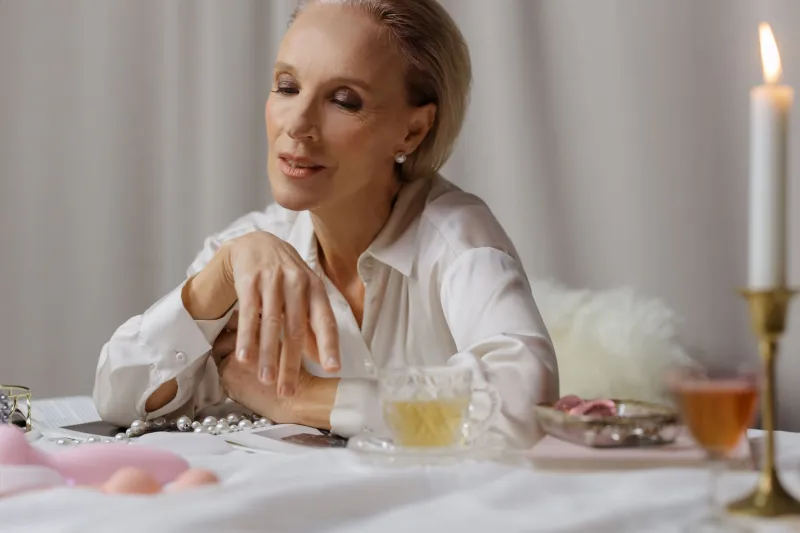 The Luxury of Knowing: How New York Women Over 50 Are Choosing Basics Over Baubles